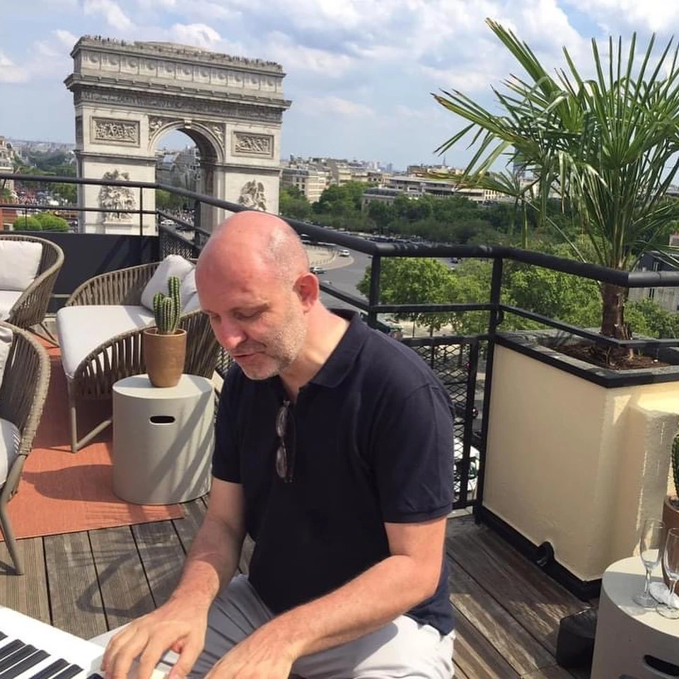 Rooftop (Arc de Triomphe)